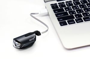 INFINI I‑210P OLLEY – Kompaktes, USB‑C wideraufladbares Frontfahrradlicht (100 Lumen