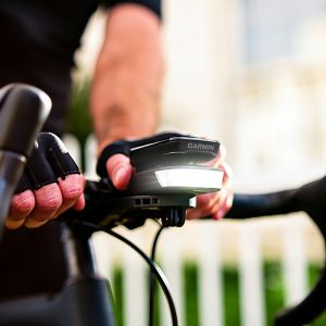 RAVEMEN FR1500 USB-C Fahrradlicht für Garmin Fahrrdcomputer